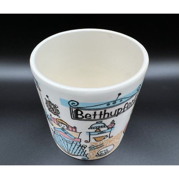 Vintage SMF Schamberg BETTHUPFERL Bedtime Treat Canister 4.25” NO LID Germany - Picture 2 of 9
